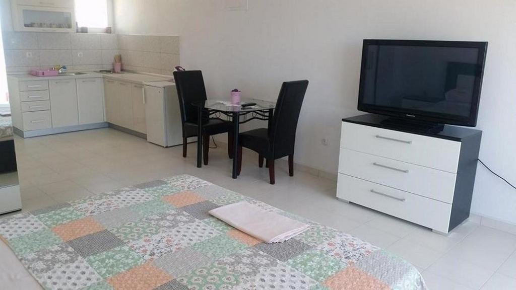 Apartments By The Sea Gradac, Makarska - 13181 Gradac  Buitenkant foto