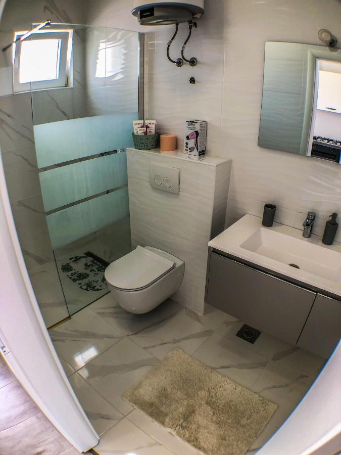 Apartments By The Sea Gradac, Makarska - 13181 Gradac  Buitenkant foto