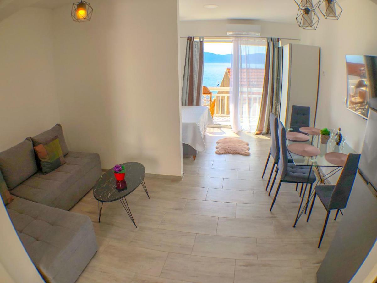 Apartments By The Sea Gradac, Makarska - 13181 Gradac  Buitenkant foto